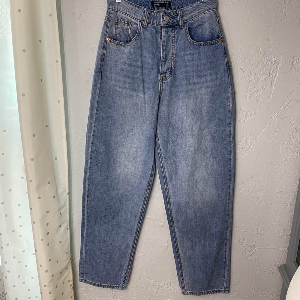 PrettyLitteThing Boyfriend jeans Size 4